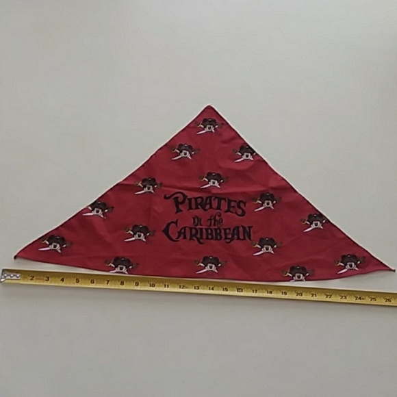 Disney Pirates of the Caribbean red bandana - Picture 5 of 5
